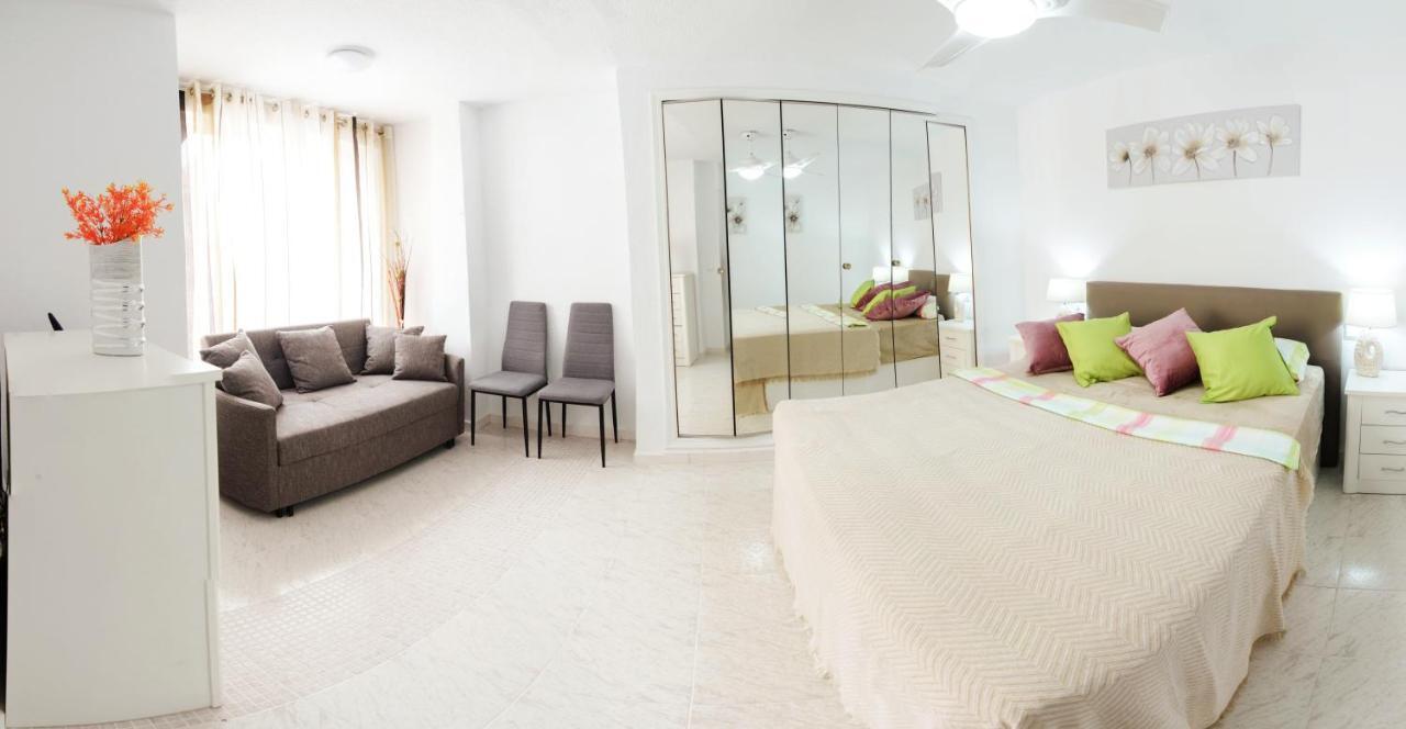 Holiday Suite Playa Del Cura Торевьиа Экстерьер фото